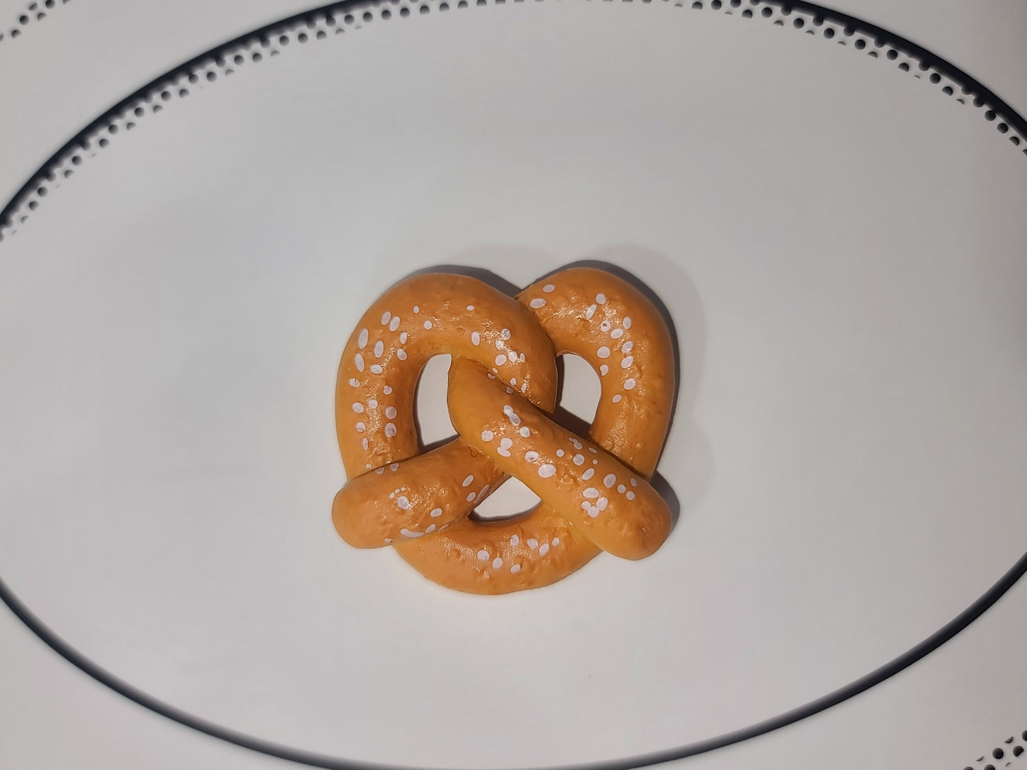 Soft Pretzel Magnet